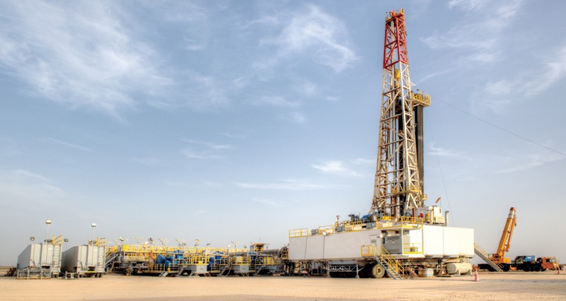 أبراج لخدمات الطاقة توقع اتفاقية لإدارة وتشغيل 6 منصات حفر فـي منطقة الامتياز 6