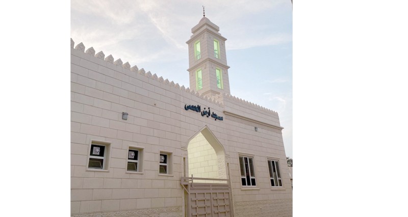 بتكلفة تجاوزت &laquo;52&raquo; ألف ريال.. افتتاح مسجد أرض الحصى بولاية الرستاق