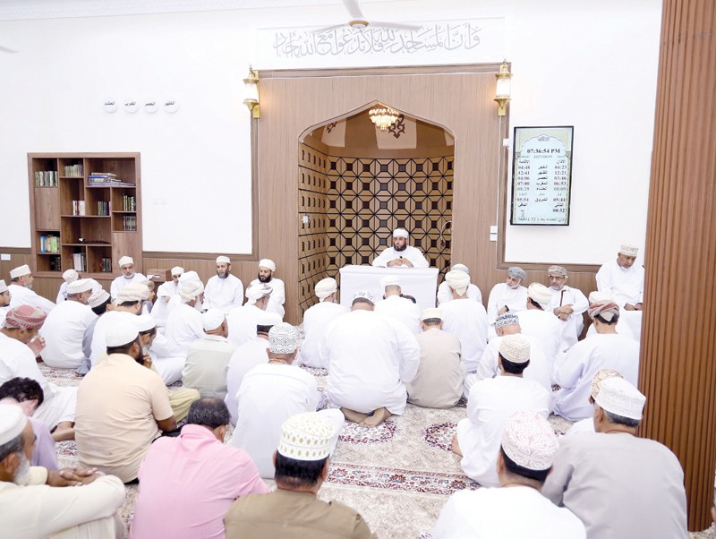 بتكلفة تجاوزت &laquo;52&raquo; ألف ريال.. افتتاح مسجد أرض الحصى بولاية الرستاق