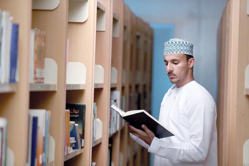 جامعة نزوى تطلق المسابقة الأولى للإبداع الأدبي فـي مجال القصة القصيرة لطلبة التعليم العالي