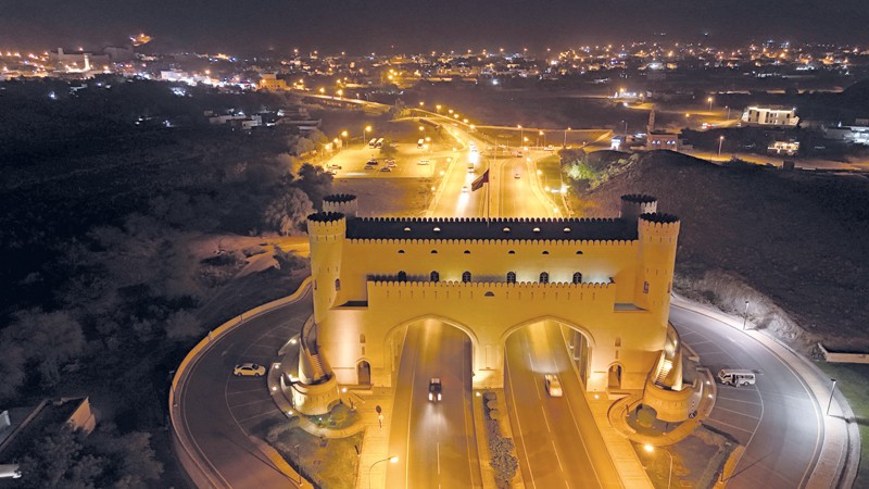 بوابة بهلاء.. فضاء نابض بالإبداع