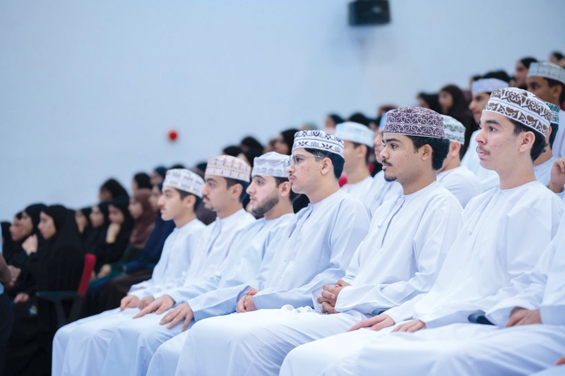 تقنية المصنعة تستقبل الطلبة الجدد