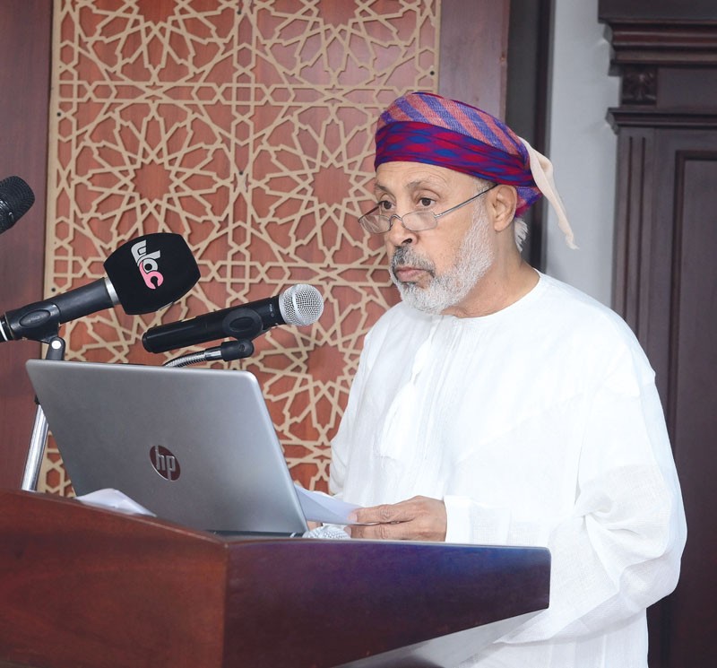 الجمعية العمانية للكتاب والأدباء تدشن الدورة الثالثة لجائزة الإبداع الأدبي لطلبة المدارس