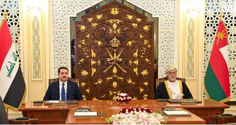 بحضور شهاب بن طارق ورئيس الوزراء العراقي.. سلطنة عُمان وجمهوريّةُ العراق توقّعان على اتفاقيتين و24 مذكرة تفاهم في مختلف المجالات