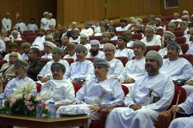 بدء أعمال مؤتمر 'التشريعات والتحول الرقمي في القطاع الصحي' بمسقط