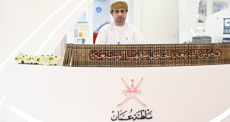 النادي الثقافـي يرفد المكتبة العربية بـ 27 إصدارا فـي معرض عمّان الدولي للكتاب