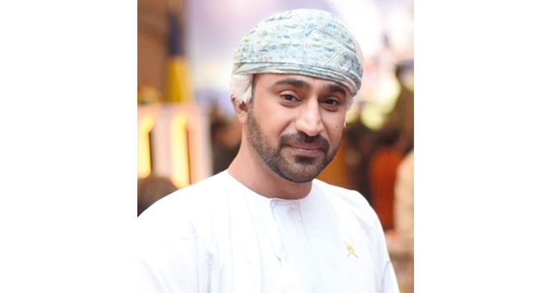 نظريات التنمية الذاتية والقيادة والذكاء العاطفي فـي الشعر العربي