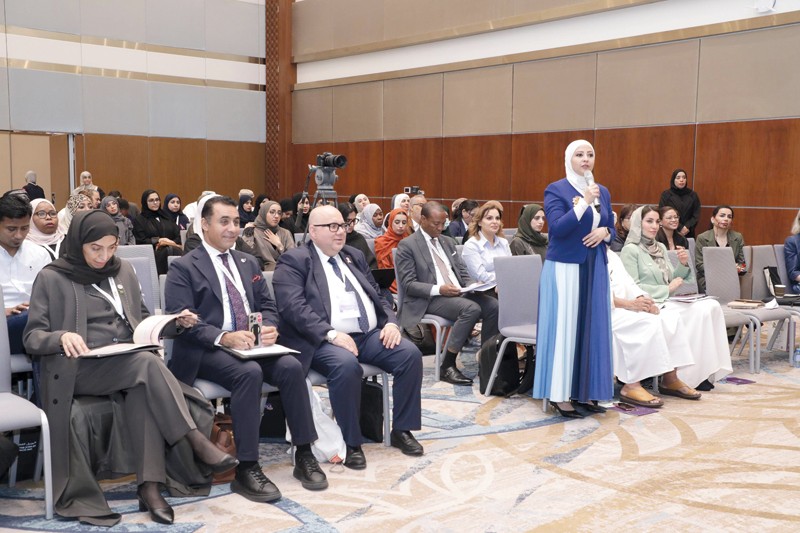 جلسات علمية تبحث سبل الوقاية من السرطان والعلاج بأحدث التقنيات فـي مسقط