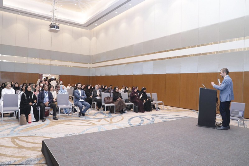 جلسات علمية تبحث سبل الوقاية من السرطان والعلاج بأحدث التقنيات فـي مسقط