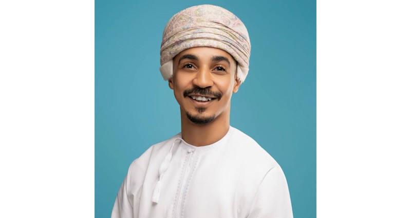 المصور علي الغافري: الكاميرا جسر يربطني بالناس وحكاياتهم