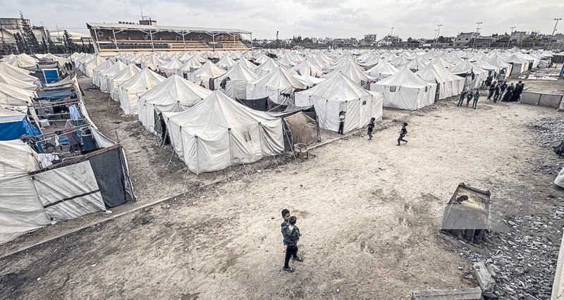 شهداء وجرحى فـي خروقات الاحتلال وتوسع فـي تدمير المنازل خلف &laquo;الأصفر&raquo;