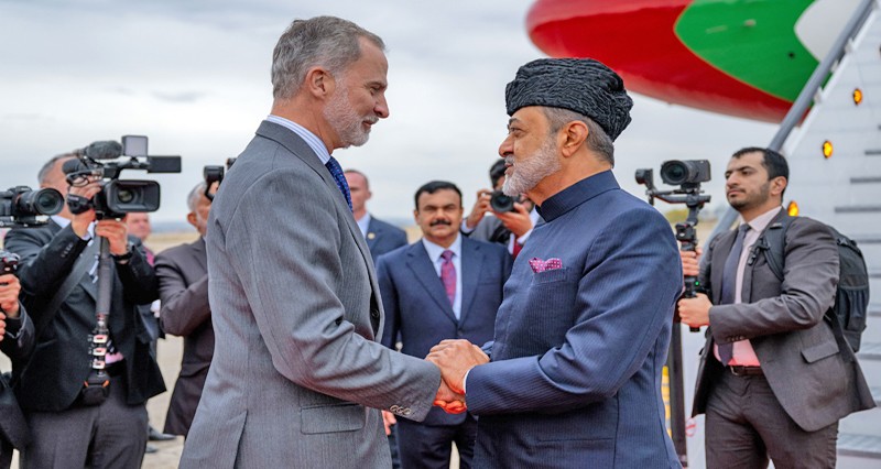 مختتما زيارة دولة .. جلالة السلطان يشيد بما أتاحه لقاؤه مع ملك إسبانيا ورئيس الوزراء من فرص لتعزيز العلاقات