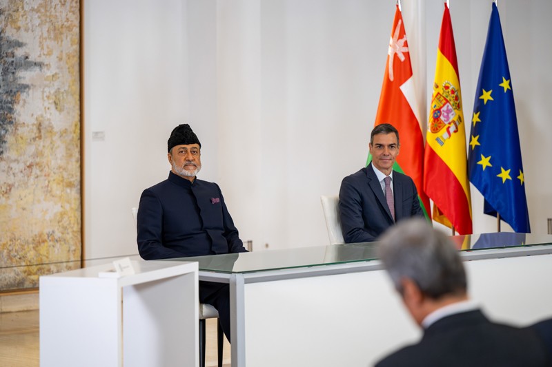 جلالته يستعرض مع رئيس الوزراء الإسباني سبل تعزيز العلاقات الوثيقة بين البلدين