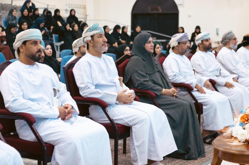 ندوة تناقش تعزيز الصحة النفسية وجودة الحياة بشمال الباطنة