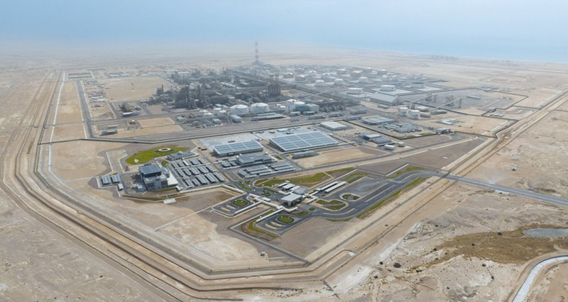 مصفاة الدقم تجسد التحول الصناعي المستدام وتبحث رفع طاقتها الإنتاجية 10%