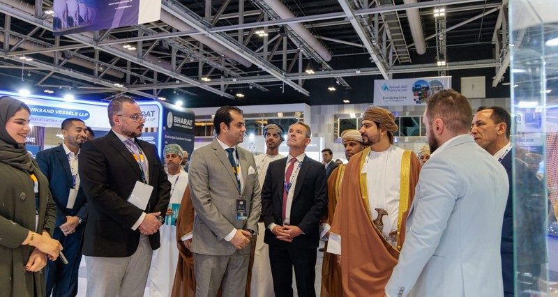 استعراض أحدث الابتكارات والتقنيات والحلول المرتبطة بالتحول فـي الطاقة والسلامة الصناعية والذكاء الاصطناعي