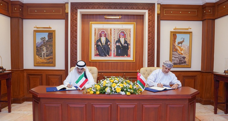 توقيع اتفاقية تمويل مع &laquo;الصندوق الكويتي&raquo; لإنشاء مستشفى جديد بسمائل