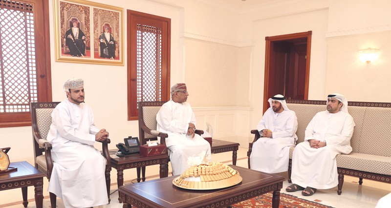 وفد إماراتي يزور إدارات التشريع والفتاوى القانونية