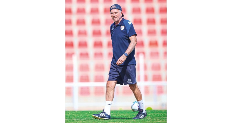 الأحمر يكتفي بتدريب صباحي أمس والمنذر يشارك وعبدالله فواز يتعافى تدريجيا