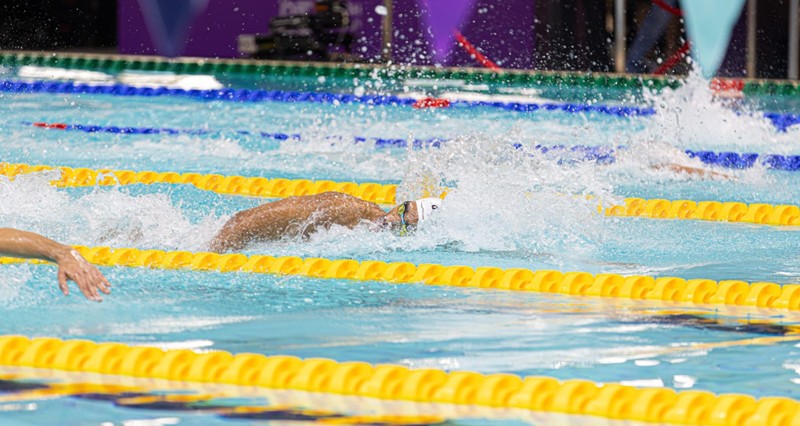 الخنجري يهدي سلطنة عمان ميداليتين فـي رفع الأثقال والوهيبي يختتم مشاركة السباحة