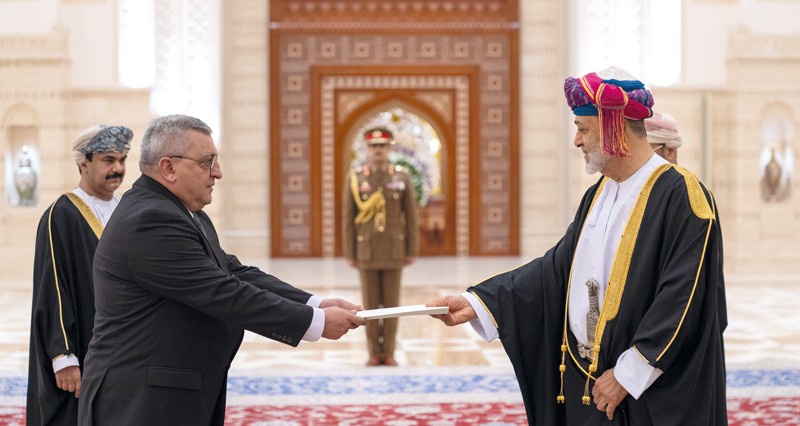 جلالة السلطان يتقبل أوراق اعتماد سفراء أرمينيا وهولندا وأوكرانيا ومصر