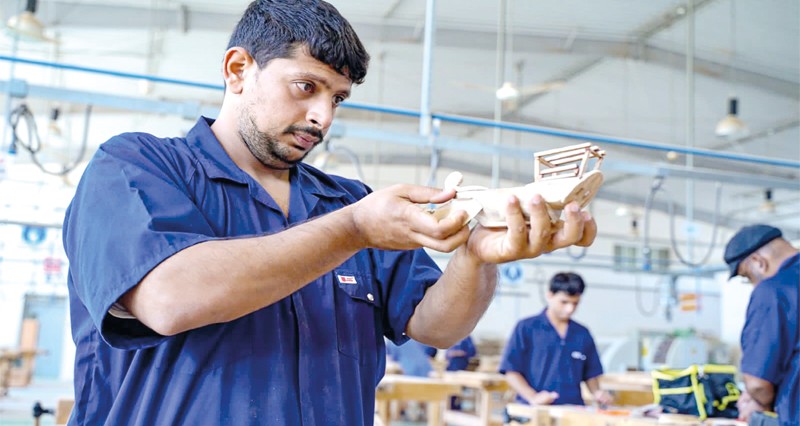 تواصل برنامج &laquo;صناعة نماذج السفن التقليدية&raquo;