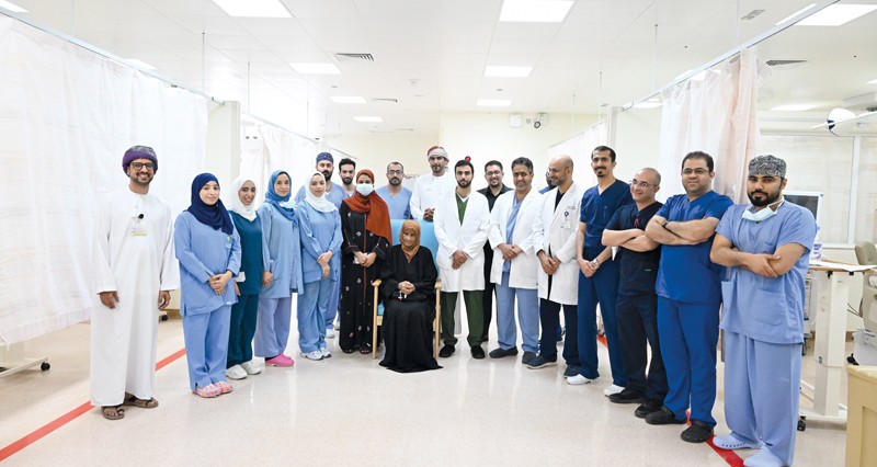 المركز الوطني لطب وجراحة القلب يجري أول عملية زراعة قلب صناعي