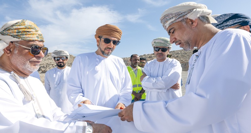 استعراض الموضوعات التنموية والخدمية فـي مسندم