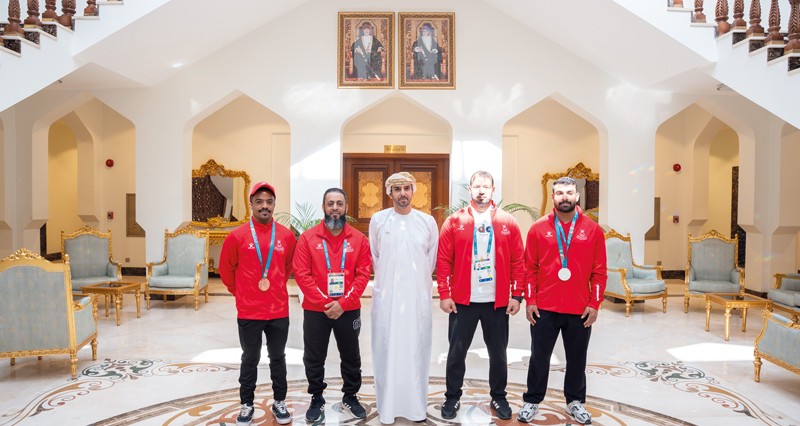 سفيرنا فـي السعودية يستقبل البعثة الرياضية وخروج لاعبي الكاراتيه والألعاب الإلكترونية