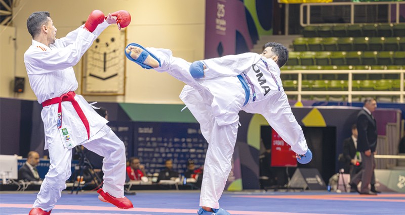 سفيرنا فـي السعودية يستقبل البعثة الرياضية وخروج لاعبي الكاراتيه والألعاب الإلكترونية