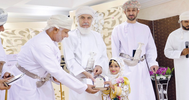 تكريم 44 مشاركا فـي مسابقة الغافات لحفظ القرآن الكريم