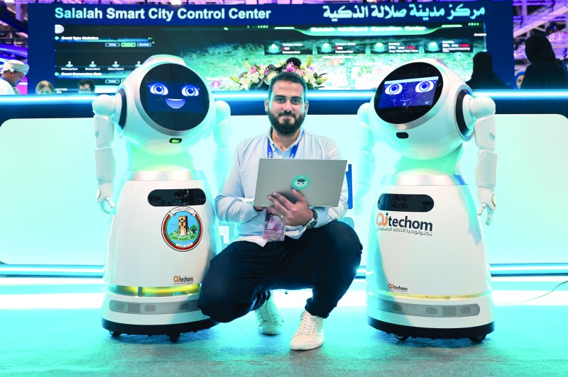 سلطنة عمان تتبنى حلول المستقبل وتوظيفها في تطوير القطاعات الإنتاجية والخدمية ودعم مسارات الابتكار التقني