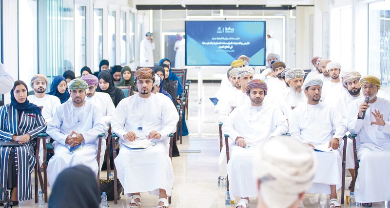 جلسة حوارية حول &laquo;الفرص والتحديات للمؤسسات الصغيرة والمتوسطة&raquo;