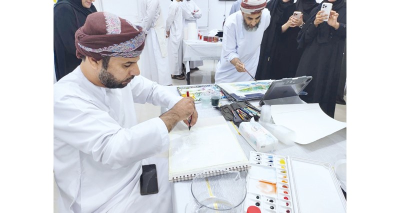 ملتقى حلقات فن «2» يعزز الإبداع الفني بتعليمية شمال الباطنة