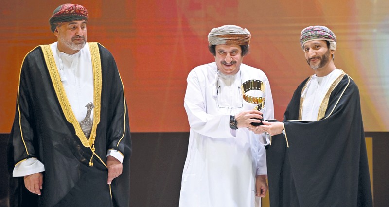 المهرجان السينمائي الخليجي ينطلق فـي مسقط ويحتفي بالرواد