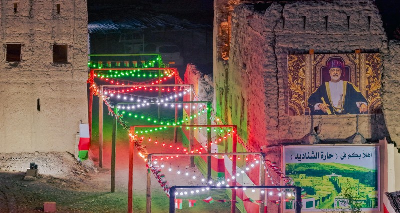 عبري تتوشح بالزينة ابتهاجا باليوم الوطني المجيد