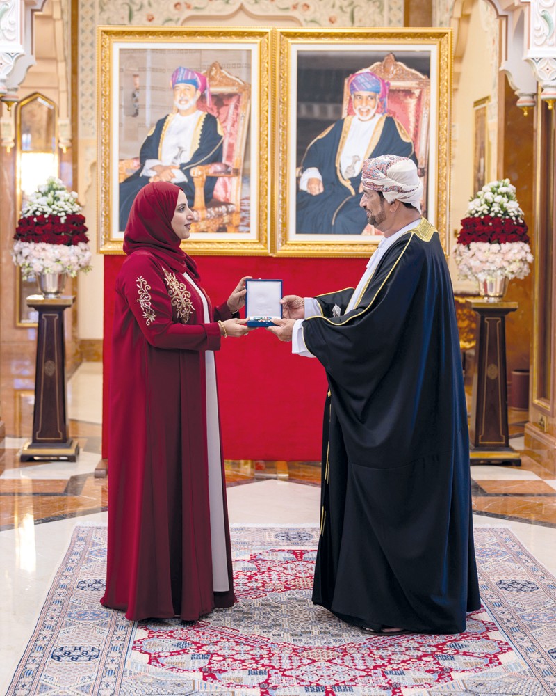 جلالة السلطان يمنح وسام عمان العسكري لعدد من كبار الضباط والإشادة السلطانية لعدد من أصحاب الفضيلة والسعادة