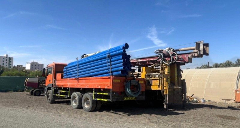 ضبط معدات حفر مخالفة فـي الظاهرة