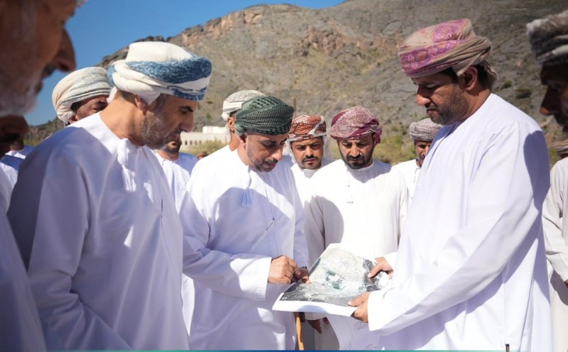 الاطلاع على المشاريع التنموية في جنوب الباطنة