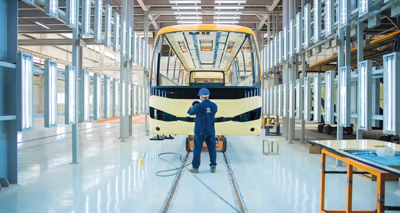 &laquo;التجارة والصناعة وترويج الاستثمار&raquo; ترسم مسارا اقتصاديا لتطوير الخدمات وتشجيع الاستثمارات