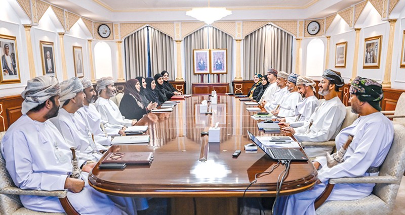 اللجنة المشتركة بين جامعة السلطان قابوس ووزارة التنمية الاجتماعية تعقد اجتماعها الرابع