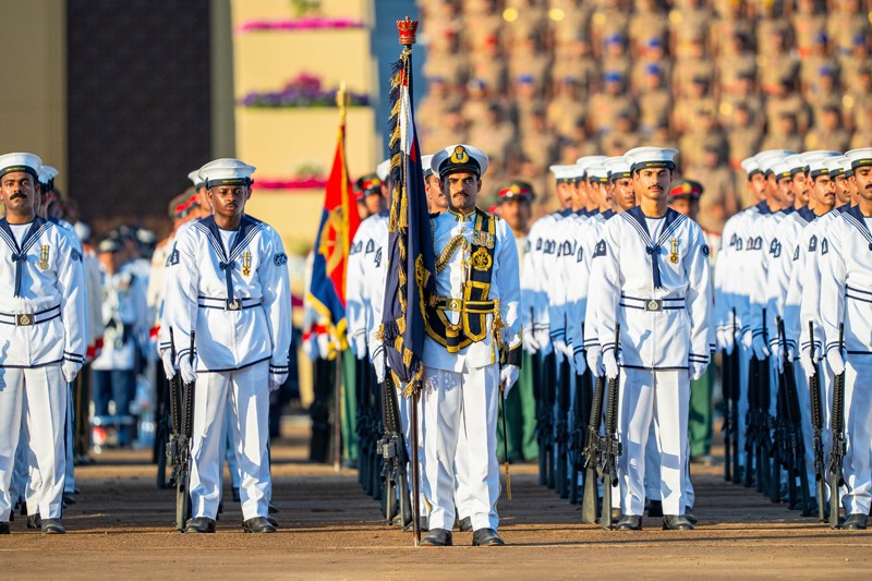 جلالةُ السُّلطان يشملُ برعايته السّامية الاستعراضَ العسكريَّ الكبيرَ بمناسبة اليوم الوطنيّ المجيد