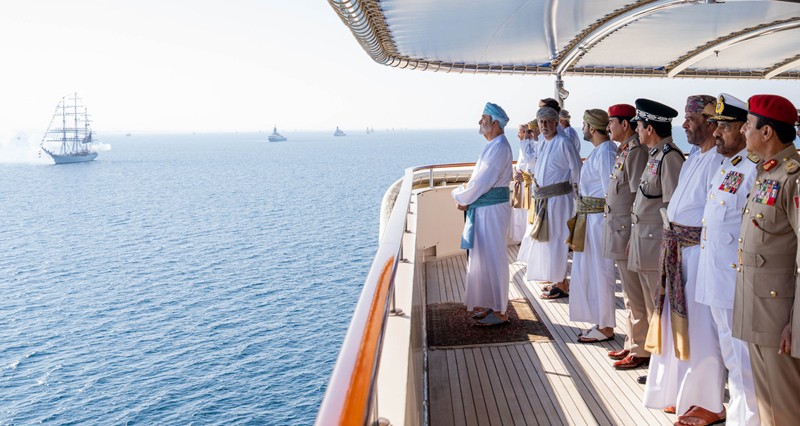 جلالةُ السُّلطان يشملُ برعايته السّامية استعراضَ الأسطول 2025م
