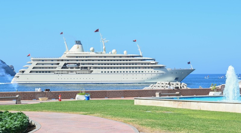 جلالةُ السُّلطان يشملُ برعايته السّامية استعراضَ الأسطول 2025م