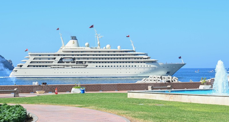 جلالة السلطان يشمل برعايته السامية استعراض الأسطول البحري 2025