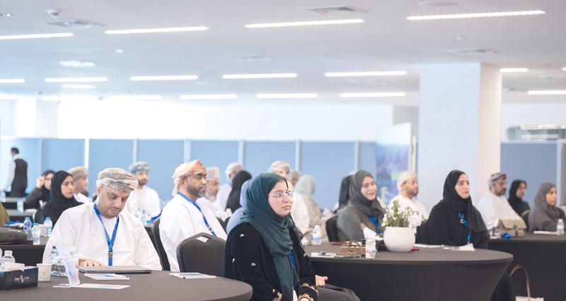 جامعة التقنية والعلوم التطبيقية تنظم اللقاء الأول لفرق التحول الرقمي