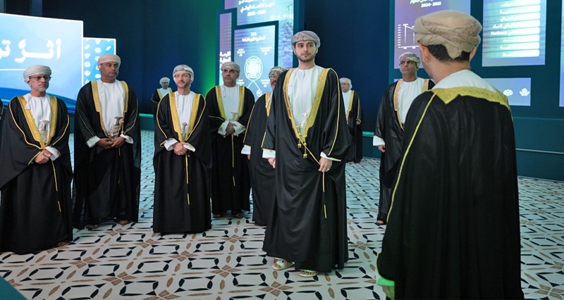 بلعرب بن هيثم يرعى الاحتفاء بإنجاز مشروعات استراتيجية فـي منظومة المياه