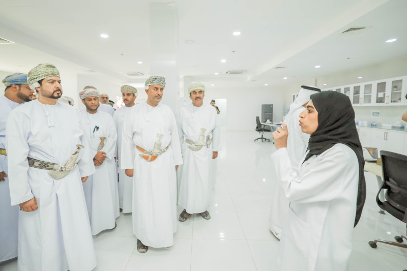 افتتاح مجمّع الغيث للصناعات الكيميائية في مدينة صور الصناعية