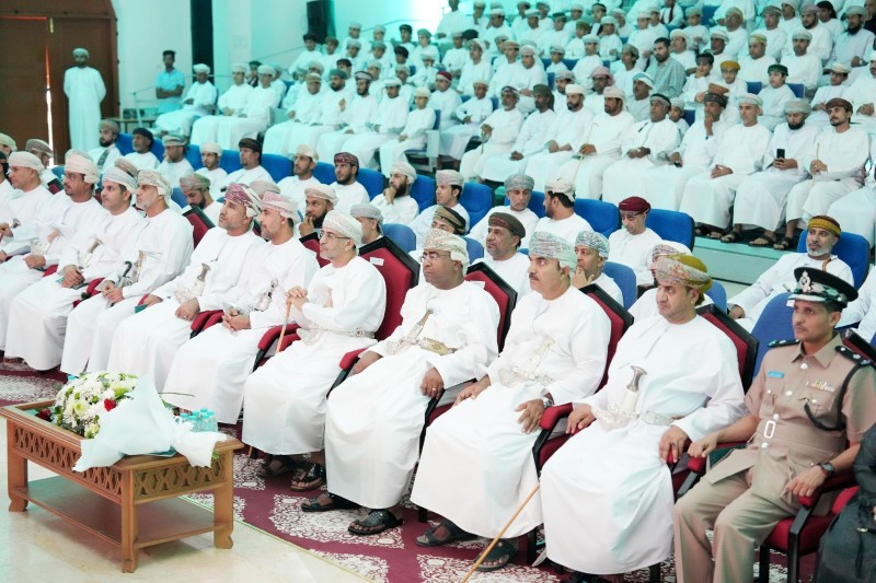 بدعم من أوميفكوتعليمية جنوب الشرقية تحتفل بجائزة أوميفكو للإجادة العلمية لتكريم الطلبة المجيدون دراسيا 