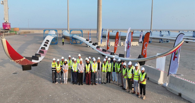 وصول أكبر توربينات الرياح ميناء الدقم إيذانًا ببدء تنفيذ مشروعي رياح 1 و2